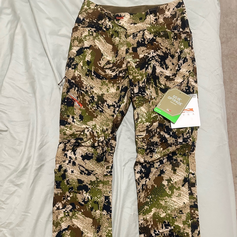 NEW With Tags - Sitka Cadence Pants Size 30R